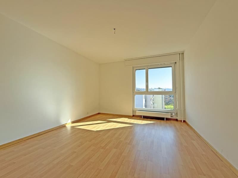 2.5-room apartment with a view of the greenery (7)