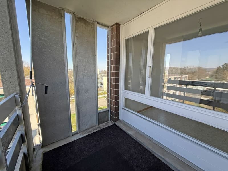 2.5-room apartment with a view of the greenery (4)