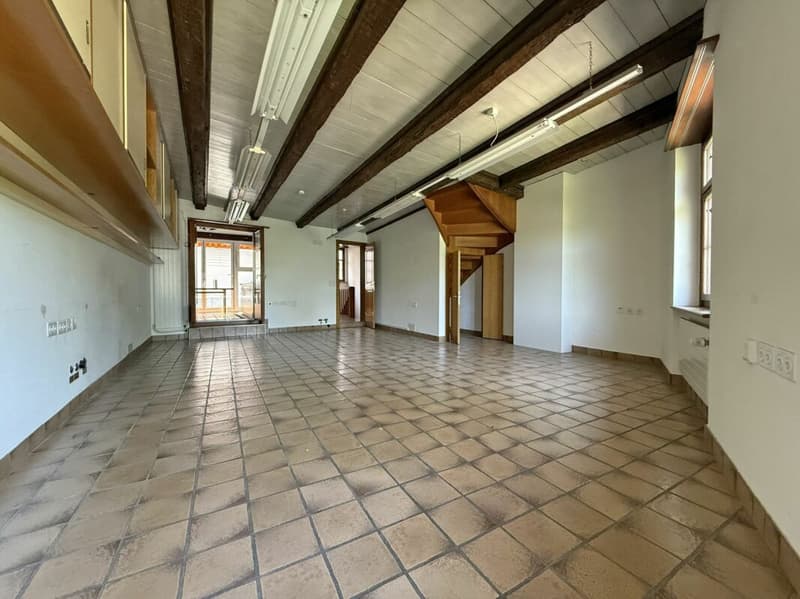 Spazio commerciale di un totale di 70m2 (2)