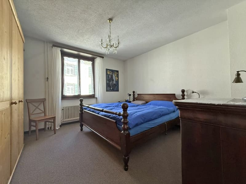 Unique semi-detached family home (9)