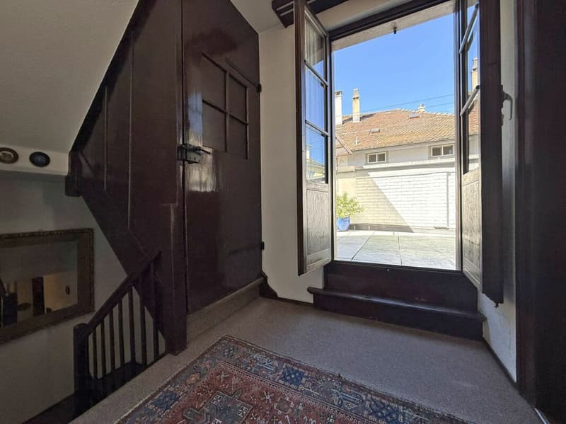 Unique semi-detached family home (11)