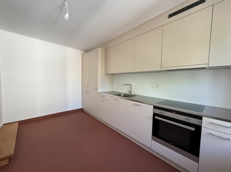 Einzigartige Altbauwohnung mit Blick auf den Rhein (3)