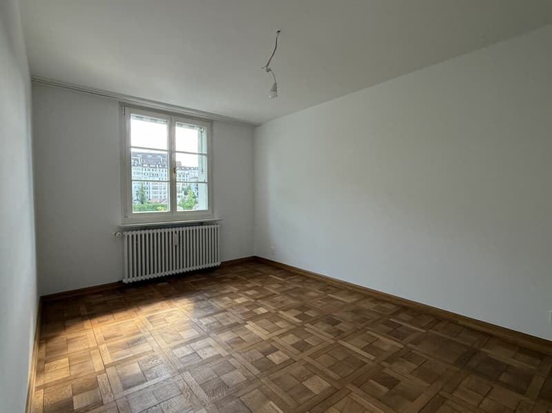 Einzigartige Altbauwohnung mit Blick auf den Rhein (5)