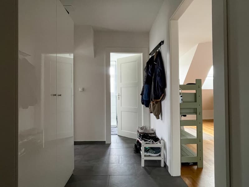 Renovated Multi-Family House (7)