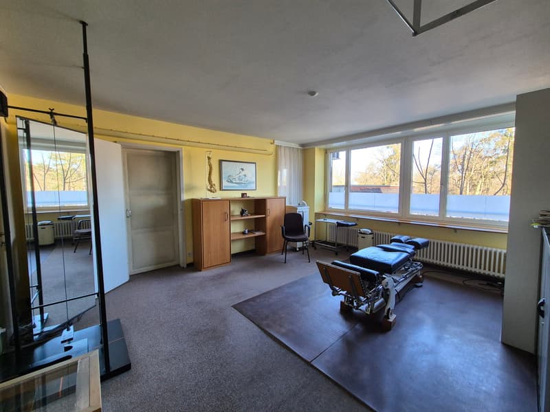 Behandlungszimmer_1