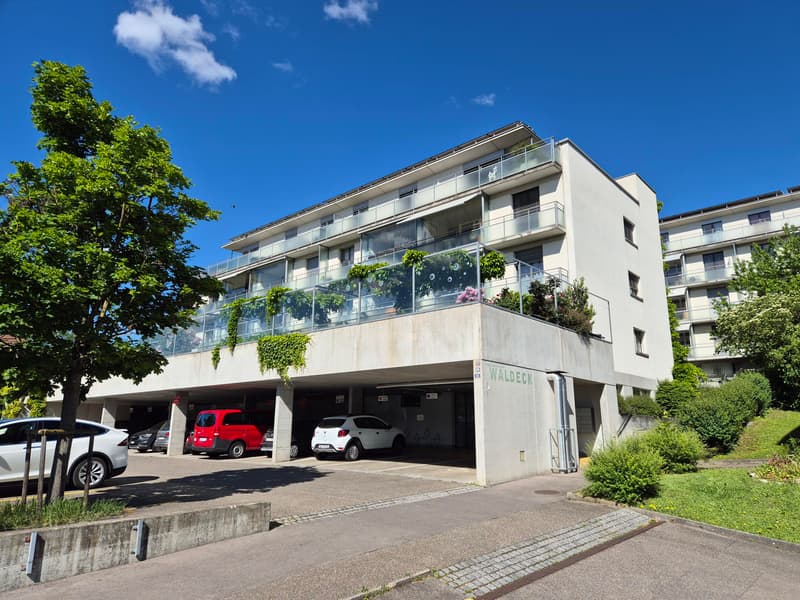 Aussenansicht Bottmingerstrasse 97