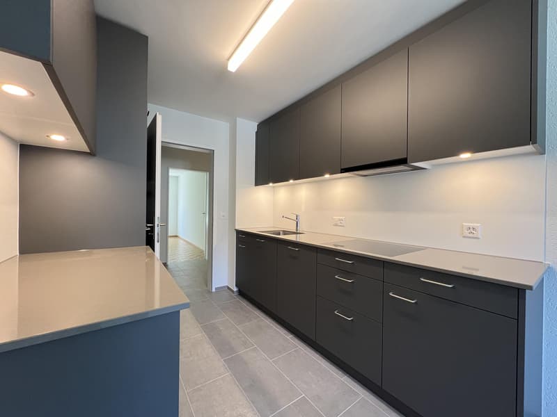 Küche (Beispielfoto aus baugleicher Wohnung im 1.OG; Abweichungen sind möglich)