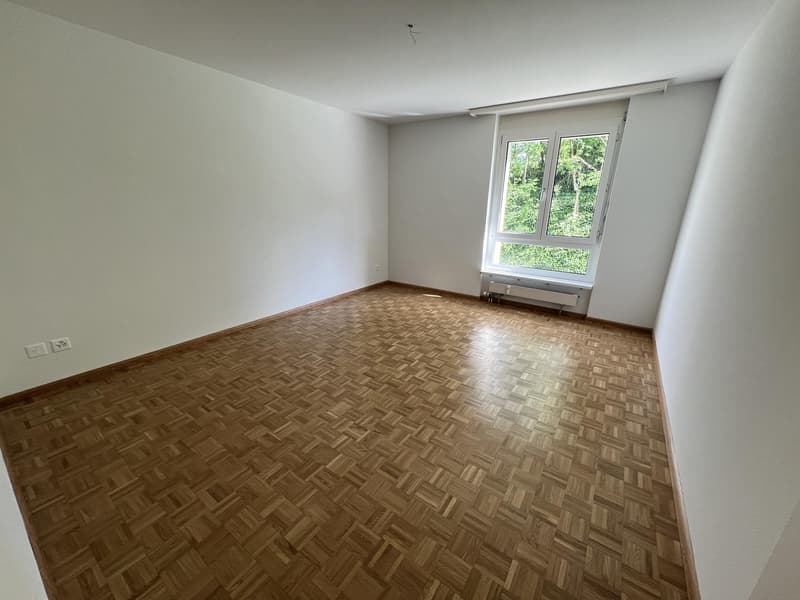 Zimmer 1 (Beispielfoto aus baugleicher Wohnung im 1.OG; Abweichungen sind möglich)