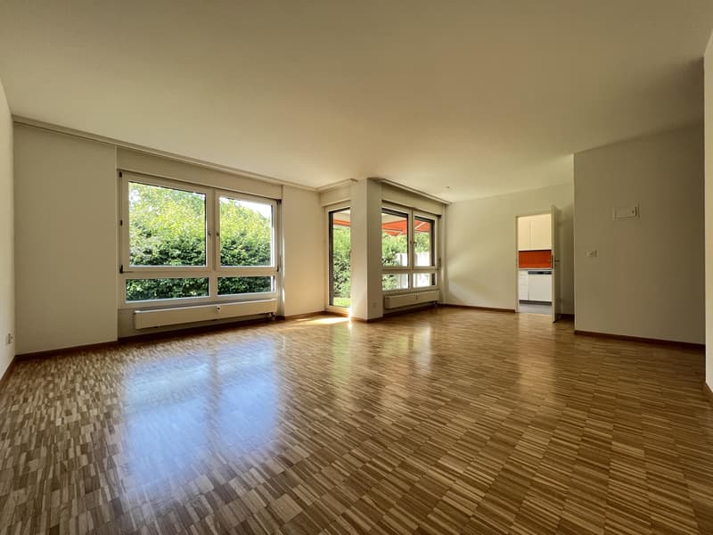 Wohnzimmer mit Essplatz