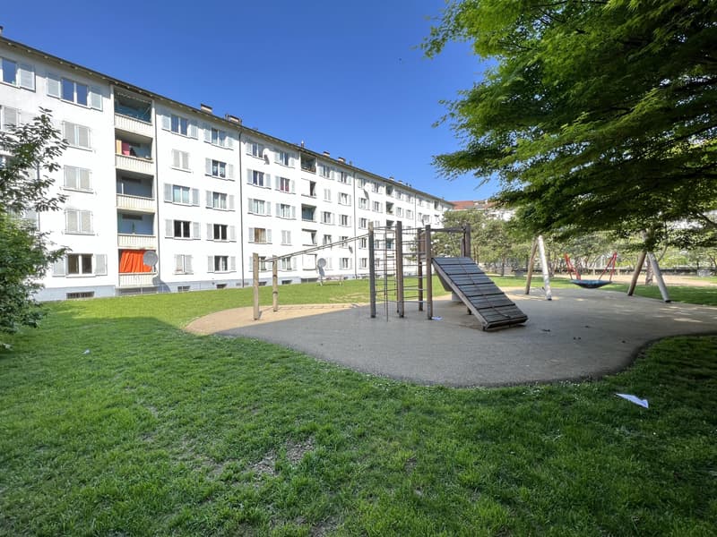 Innenhof mit Liegenschaft
