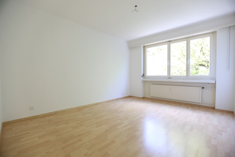 Zimmer 1 (Beispielfoto aus baugleicher Wohnung auf dem 1.OG; Abweichungen sind möglich)
