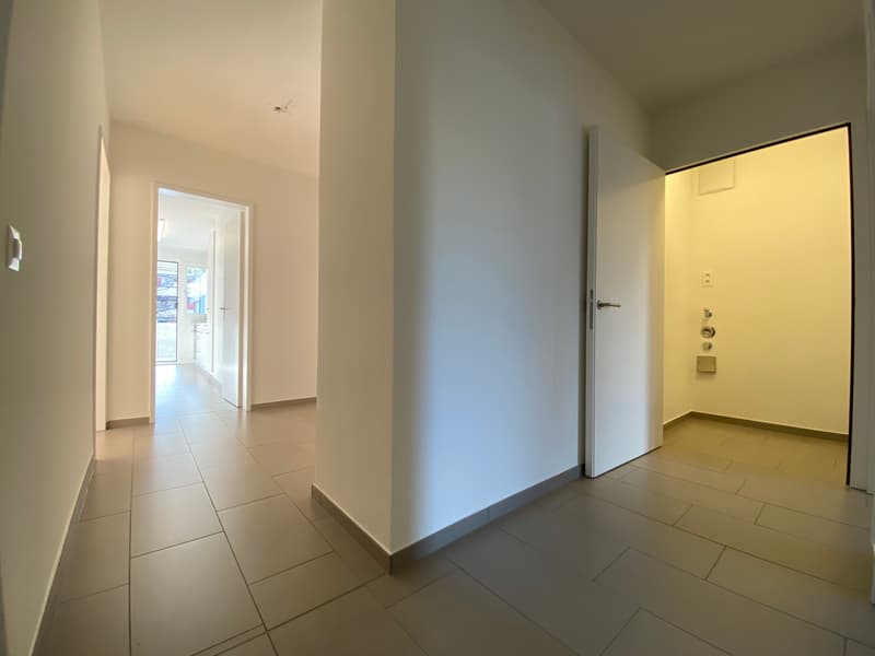 Korridor / Reduit (Beispielfoto aus baugleicher Wohnung im 2.OG; Abweichungen sind möglich)