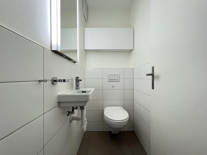 (Beispielfoto aus baugleicher Wohnung im 2.OG; Abweichungen sind möglich)