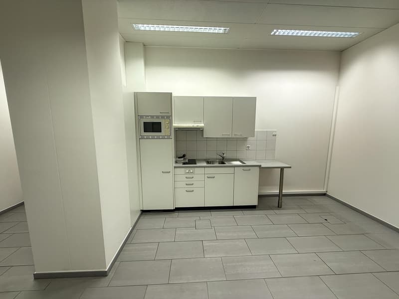 Objet commercial attractif dans un emplacement central à Basel-Stadt (4)