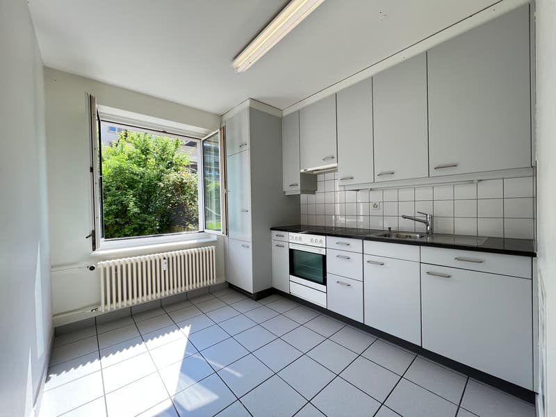 Küche (Beispielfoto aus baugleicher Wohnung; Abweichungen sind möglich)
