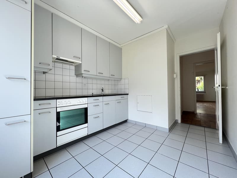Küche (Beispielfoto aus baugleicher Wohnung; Abweichungen sind möglich)