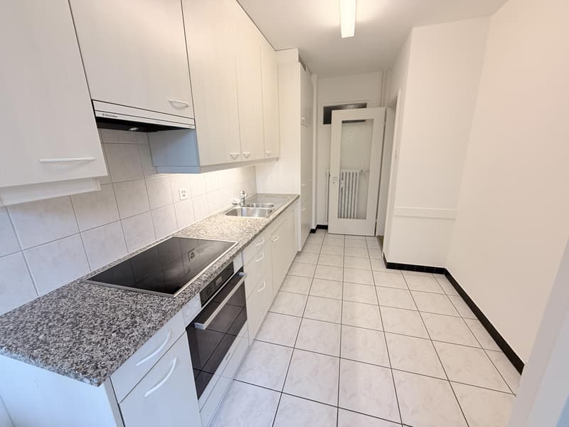 Küche (Beispielfoto aus baugleicher Wohnung; Abweichungen sind möglich)