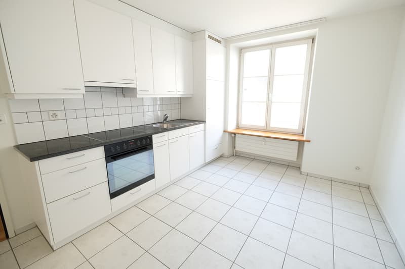 Küche (Beispielfoto aus baugleicher Wohnung im 2.OG; Abweichungen sind möglich)