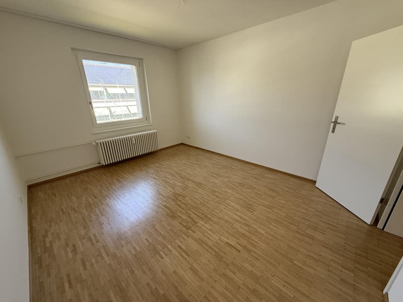 Zimmer 3 (Beispielfoto aus baugleicher Wohnung an der Bäumlihofstrasse: Abweichungen sind möglich)