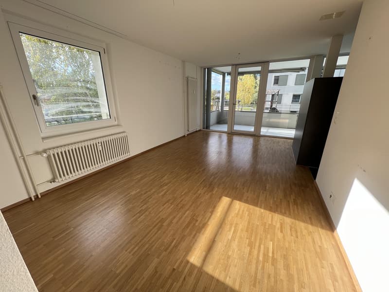 Wohnzimmer (Beispielfoto aus baugleicher Wohnung; Abweichungen sind möglich)