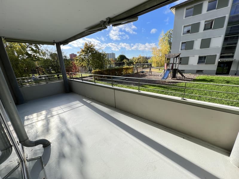 Balkon (Beispielfoto aus baugleicher Wohnung; Abweichungen sind möglich)
