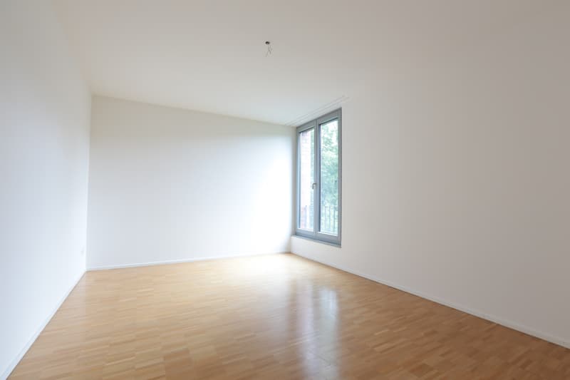 Zimmer 1 (Beispielfoto aus baugleicher Wohnung im 1.OG; Abweichungen sind möglich)