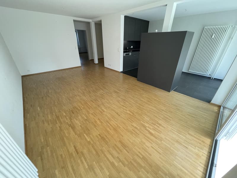 Wohnzimmer (Beispielfoto aus baugleicher Wohnung; Abweichungen sind möglich)