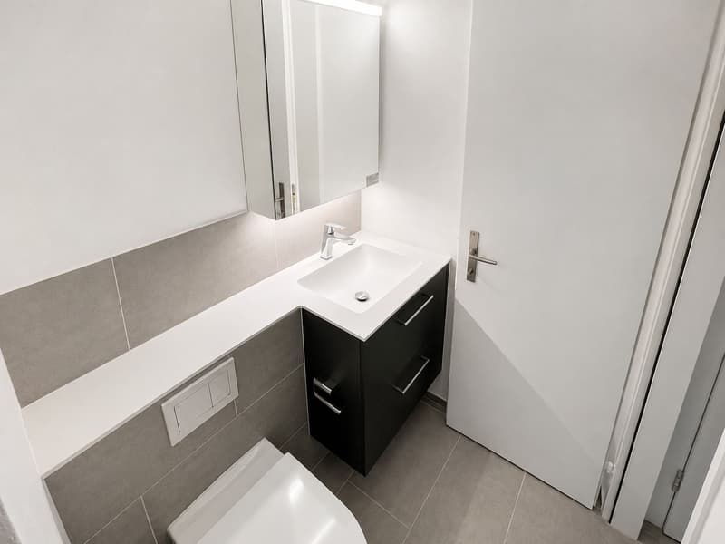 Sep. WC (Beispielfoto aus baugleicher Wohnung; Abweichungen sind möglich)