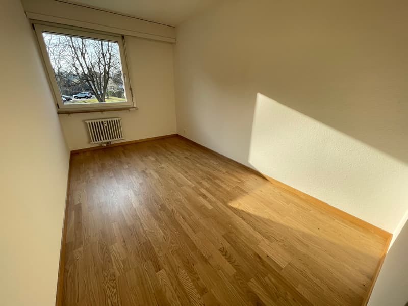 Zimmer 3 (Beispielfoto aus baugleicher Wohnung im 1.OG; Abweichungen sind möglich)