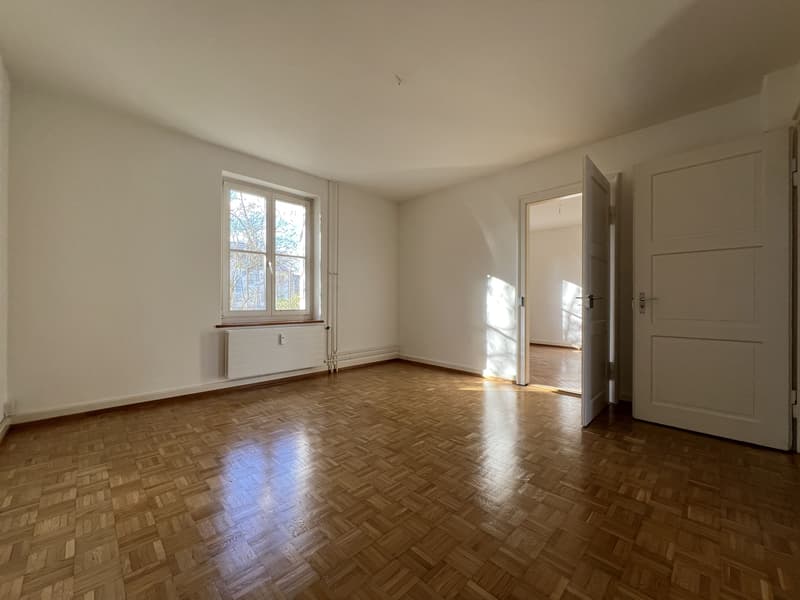 Wohnzimmer (Beispielfoto aus baugleicher Wohnung; Abweichungen sind möglich)