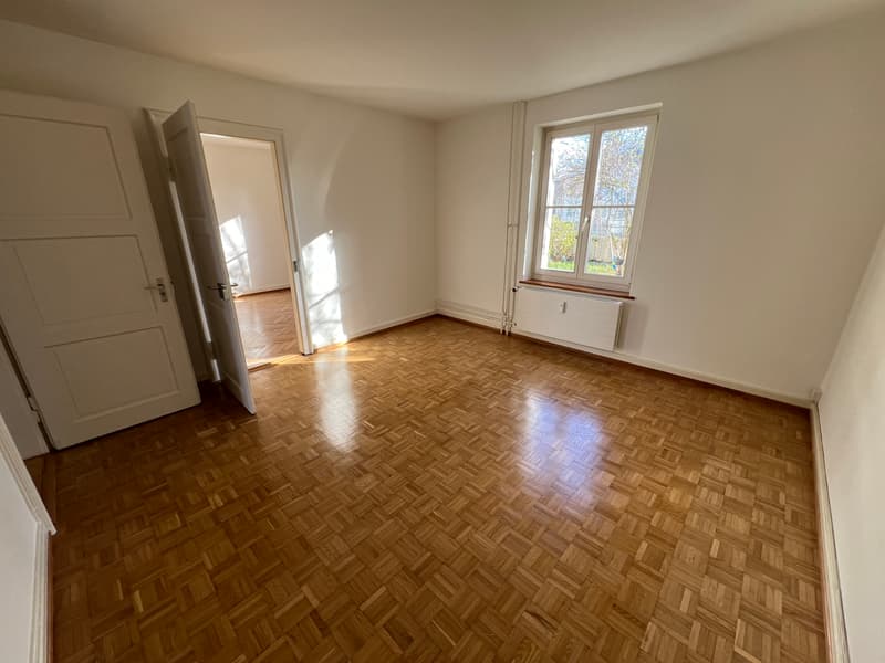Zimmer 2 (Beispielfoto aus baugleicher Wohnung; Abweichungen sind möglich)