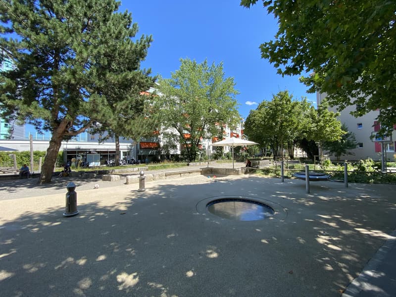 Liegenschaft mit Spielplatz