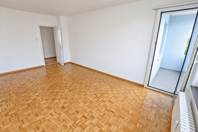 Wohnzimmer (Beispielaufnahme auf baugleicher Wohnung; Abweichungen sind möglich)