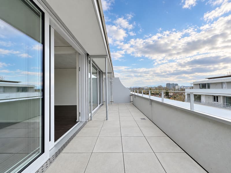 Balkon (Foto aus baugleicher Wohnung; kleinere Abweichungen sind möglich)