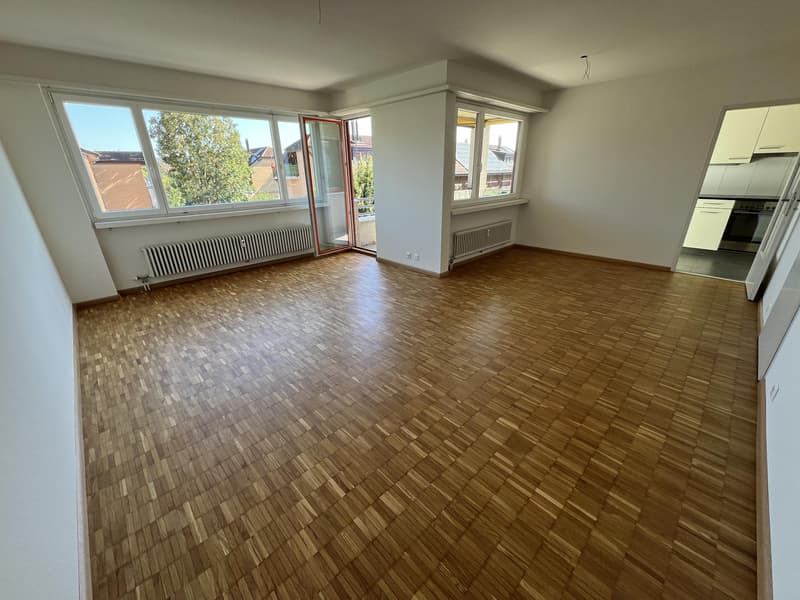 Wohnzimmer (Beispielfoto aus baugleicher Wohnung; Abweichungen sind möglich)