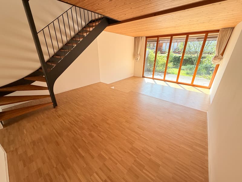 Wohnzimmer (Beispielfoto aus baugleichem Objekt; Abweichungen sind möglich)