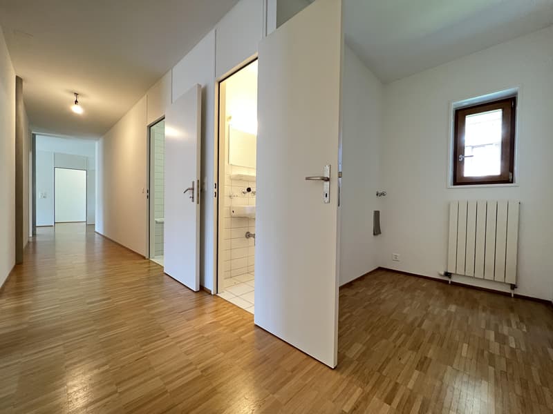 Korridor mit Waschmaschinenanschlussmöglichkeit (Beispielfoto aus baugleicher Wohnung; Abweichungen sind möglich)
