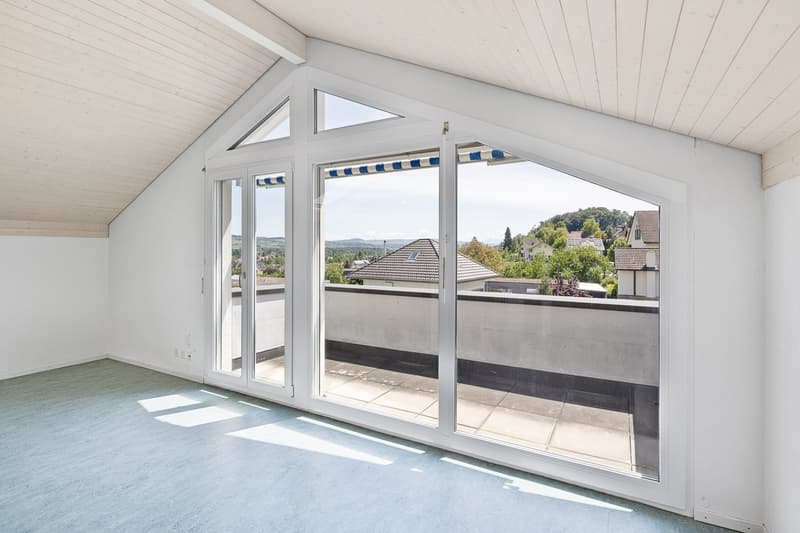 Attractive 6 ½-room maisonette apartment with 2 balconies in a quiet and sunny central location (17)