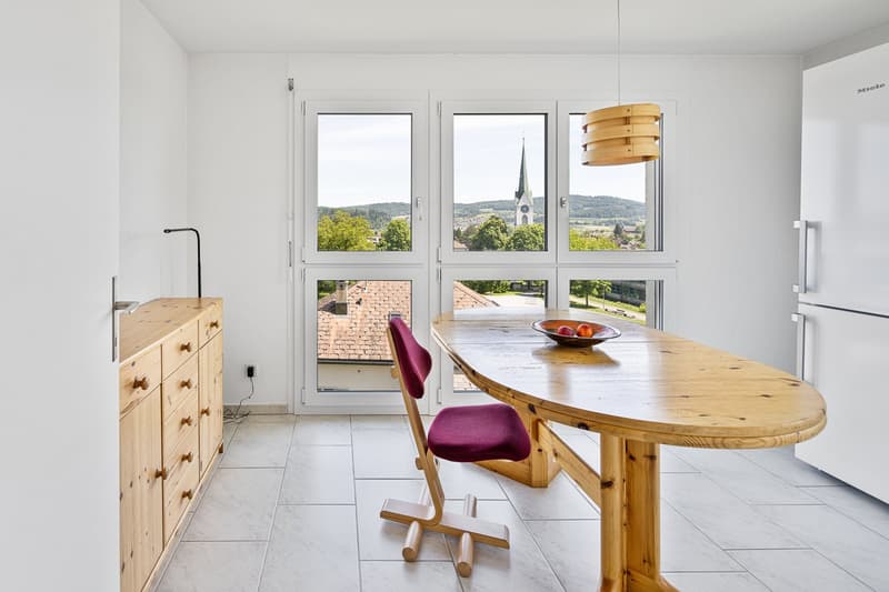 Attractive 6 ½-room maisonette apartment with 2 balconies in a quiet and sunny central location (11)