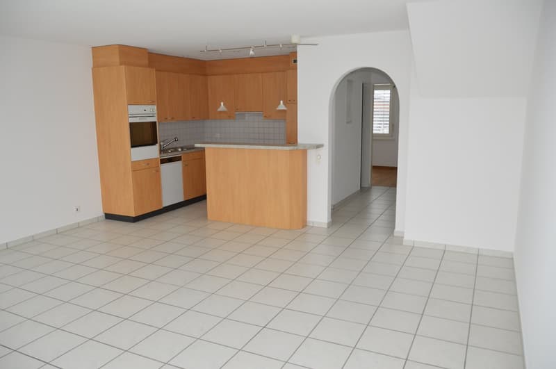 Beautiful maisonette apartment in a quiet sunny location in Waltenschwil (5)