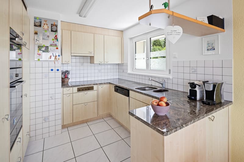Top gepflegte Wohnung an äusserst schöner Wohnlage (4)