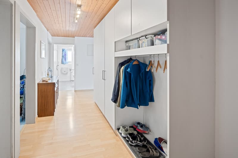 Top gepflegte Wohnung an äusserst schöner Wohnlage (15)