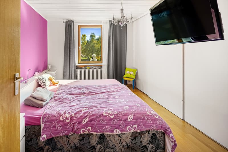 Charmantes Einfamilienhaus an idyllischer und unverbaubarer Aussichtsage (15)