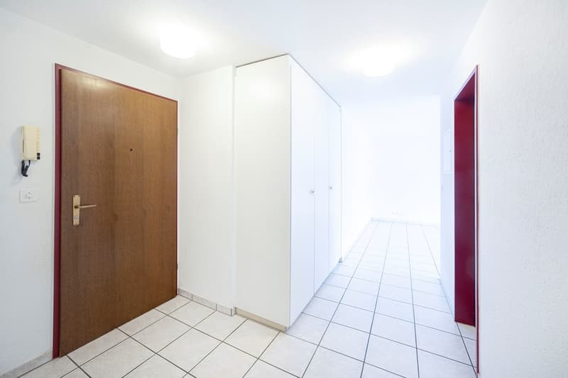 Attractive 3.5-room apartment with balcony including storage room in the basement and parking space in Oberbipp (13)