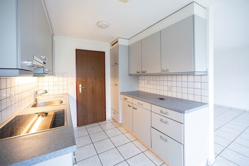 Attractive 3.5-room apartment with balcony including storage room in the basement and parking space in Oberbipp (7)