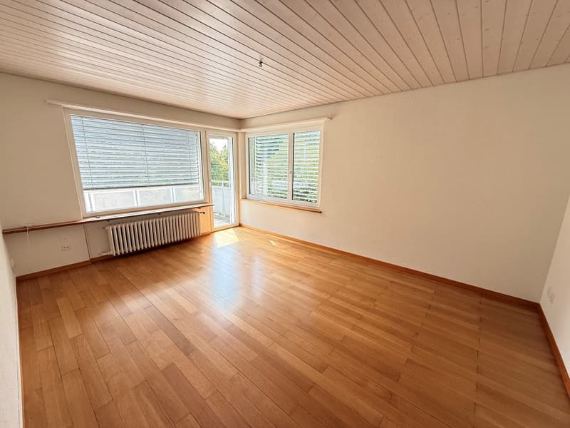 Attraktive 3½-Zimmer-Wohnung mit Terrasse im beliebten Steingrubequartier (2)