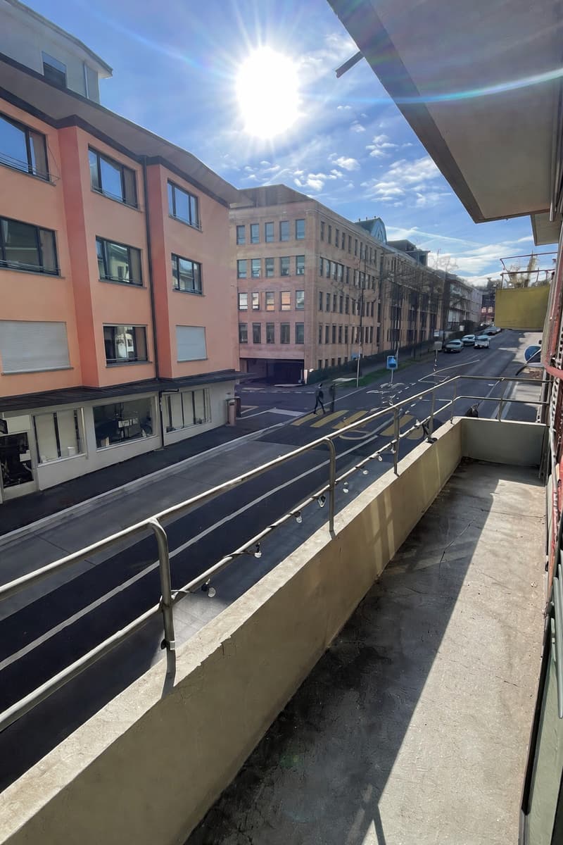 Affascinante appartamento di 3,5 locali nel quartiere di Weissenbühl (11)