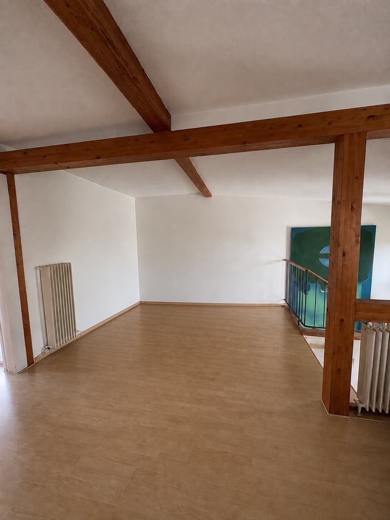 Charmante 3.5-Zimmer-Wohnung im Dachgeschoss (5)
