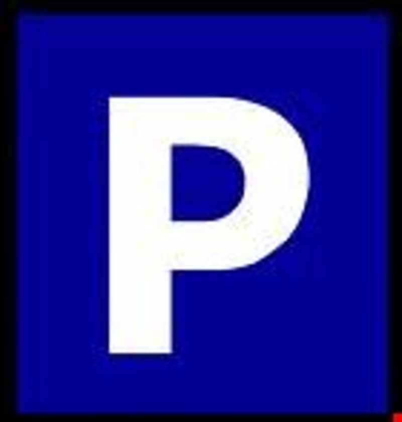 Einstellhallenplatz und Motorradplätze im Breitenrainquartier zu vermieten (1)