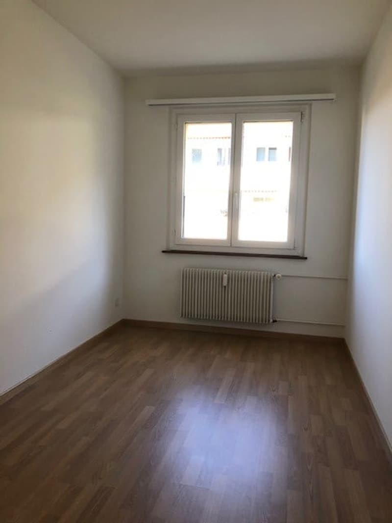 Bello appartamento di 3 locali in affitto a Niederscherli (6)